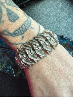 Vintage Silver Tone Double Leaf Bracelet